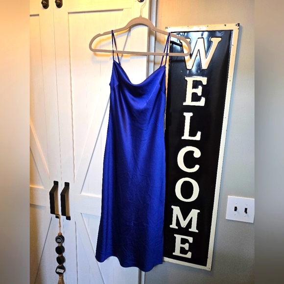 EXPRESS NWT Women’s Size XS Royal Blue Cowl Neck Satin Midi Slip Dress. - Picture 1 of 7